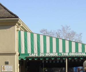 Cafe du Monde-New-Orleans